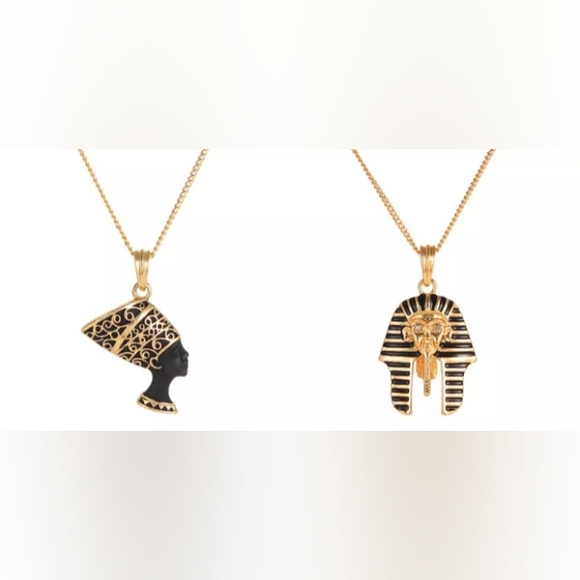 BLack🖤 QueeN👑 Pendant & chain📿 - Picture 4 of 5